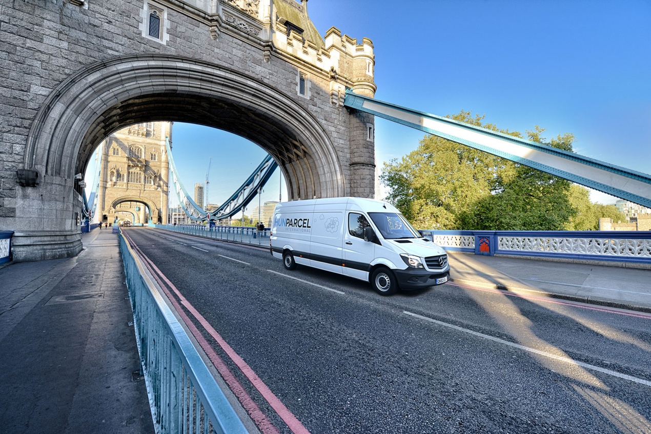 Így működik egy sikeres magyar vállalkozás Angliában: Hunparcel